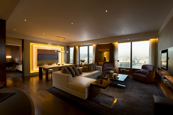 Conrad Suite